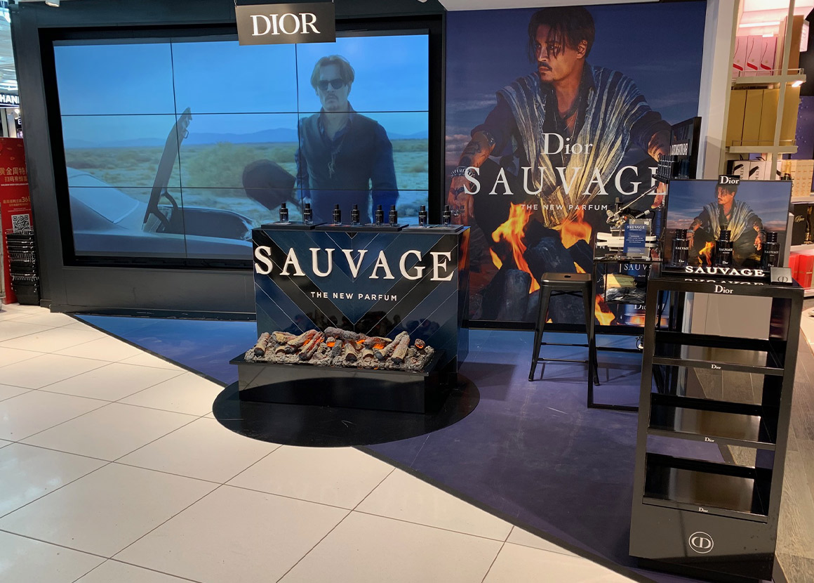 PLV Travel Retail Dior Sauvage Travel Retail - Groupe ELBA