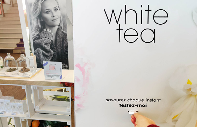 Présentoir Parfum Elizabeth Arden Podium White Tea - Groupe ELBA