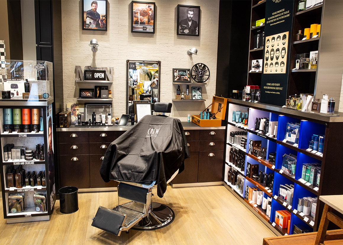 Barber Corner American Crew Podium Corner Free the Beast Travel Retail - Groupe ELBA